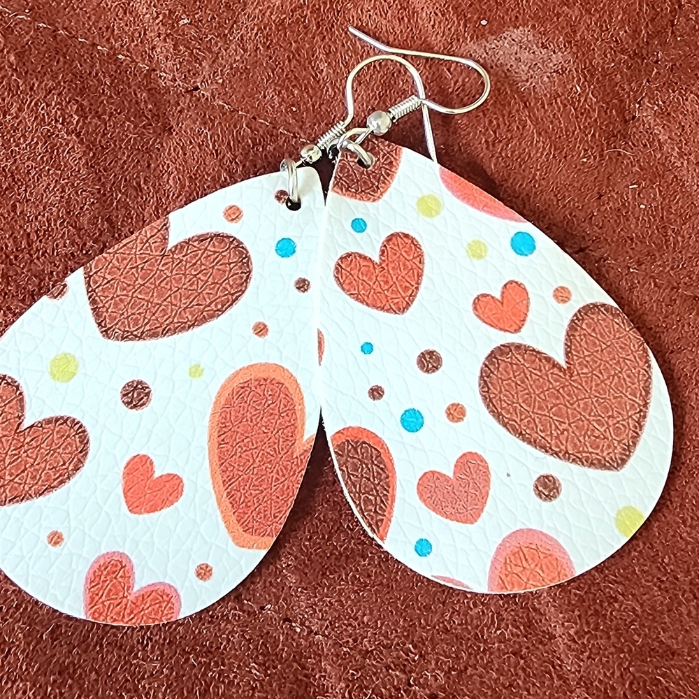 Hand Crafted Heart Pattern Earrings in Red and White